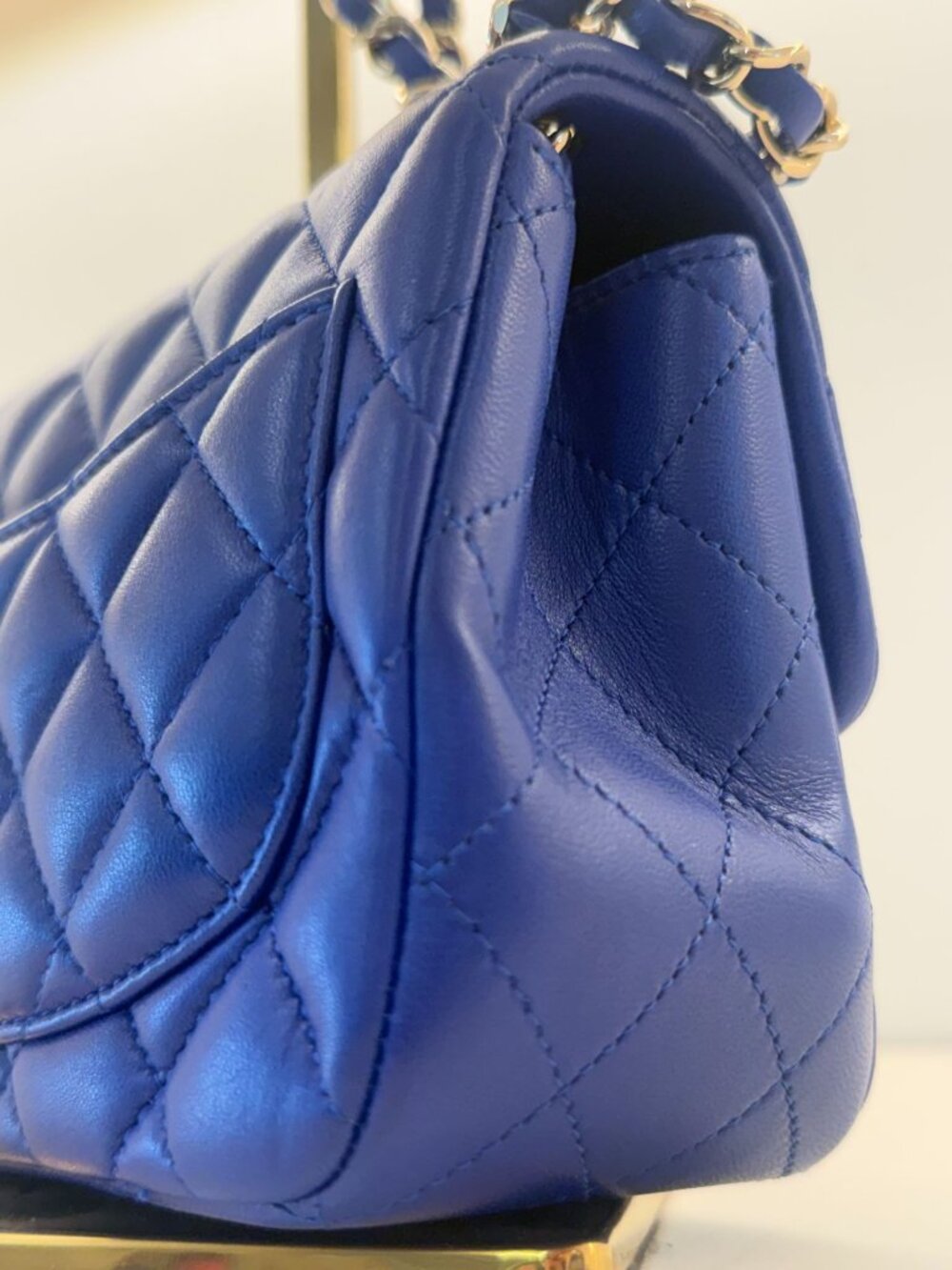 9073152CJ •(EH) Chanel Shoulder Bag Blue Leather - Picture 5 of 11